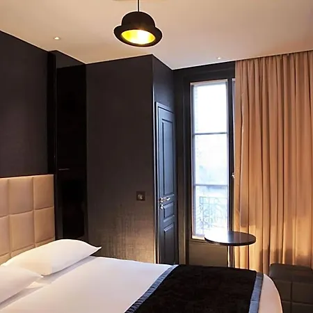 First Tour Eiffel Hotel Paris