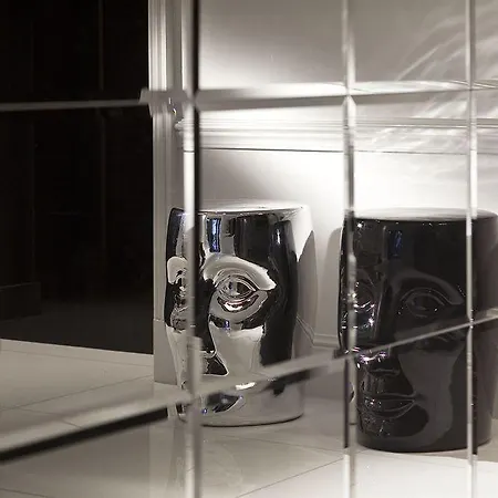 First Tour Eiffel Hotel