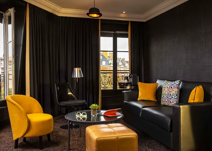 Hotel First Tour Eiffel Paris