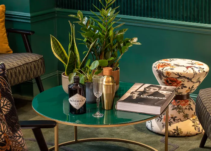 First Tour Eiffel Hotel 4*