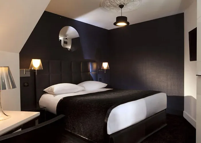 First Tour Eiffel 4* Parigi