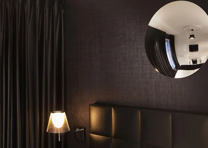 First Tour Eiffel 4* Paris