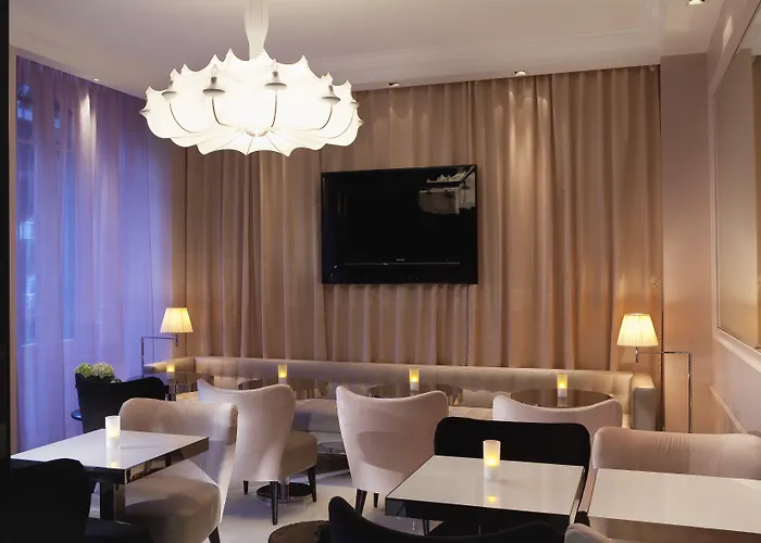 First Tour Eiffel 4* Paris