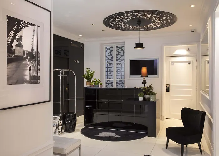 First Tour Eiffel Hotel Paris