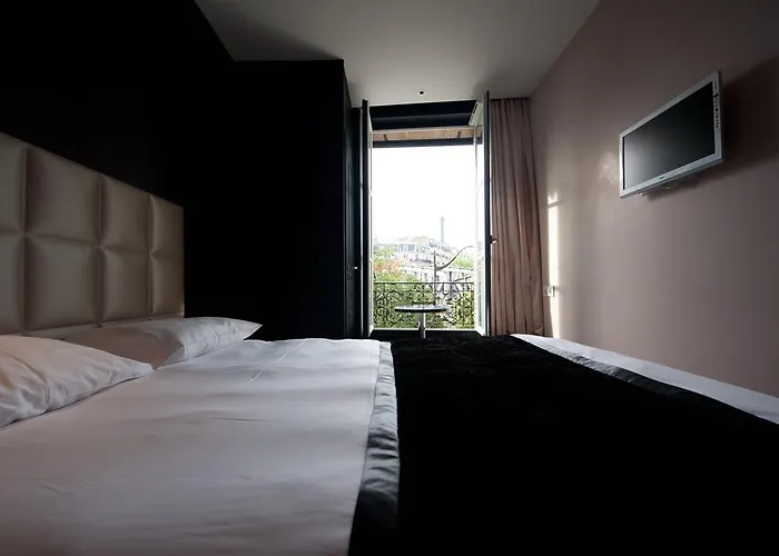 Hotel First Tour Eiffel Parijs