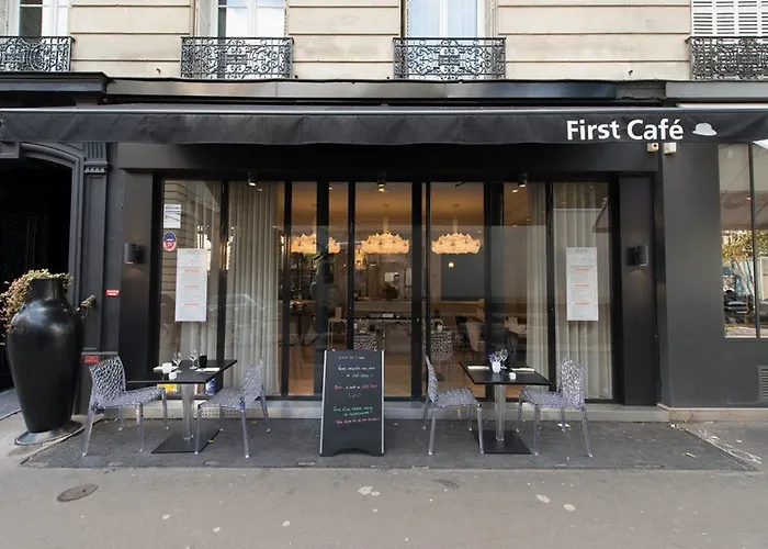 First Tour Eiffel Hotel Paris