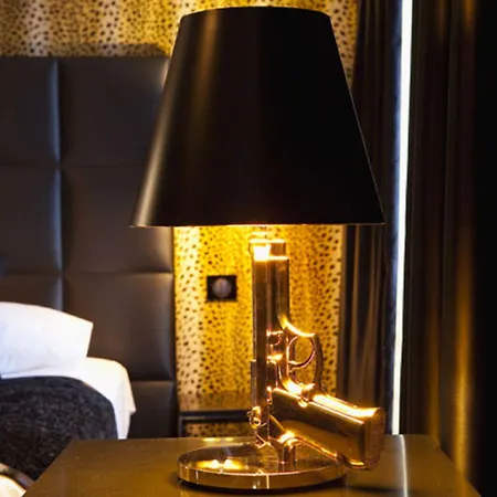 First Tour Eiffel Hotel Paryż