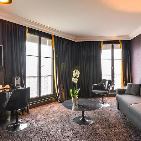 Hotel First Tour Eiffel Paryż