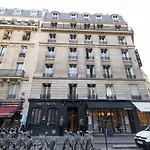 First Tour Eiffel Hotel