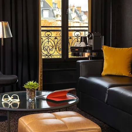 First Tour Eiffel Otel 4*