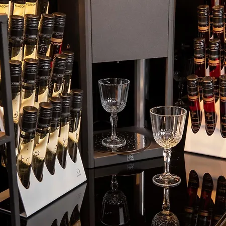 First Tour Eiffel 4*