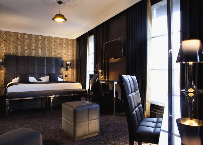 First Tour Eiffel Paris