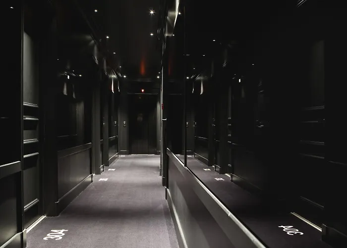 First Tour Eiffel 4* Paris